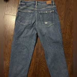 NWT American Eagle , size 6 Xshort jeans.